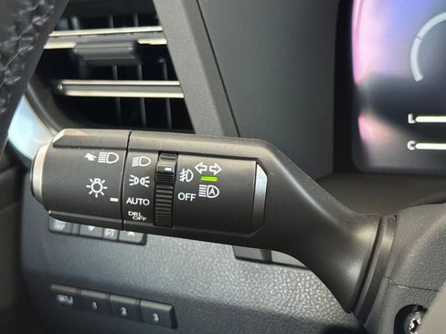 Certified 2025 Lexus GX 550 w/ Accessory Package (2T) AWD/4WD image 35