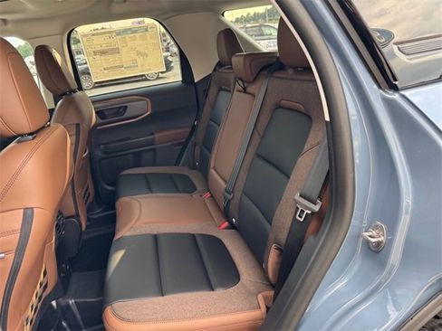 New 2025 Ford Bronco Sport Outer Banks w/ Sasquatch Outer Banks Package image 11