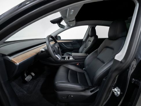 Used 2023 Tesla Model Y Long Range AWD/4WD image 15