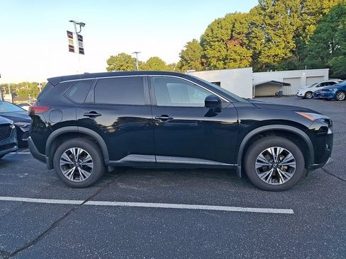 Used 2023 Nissan Rogue SV FWD image 4