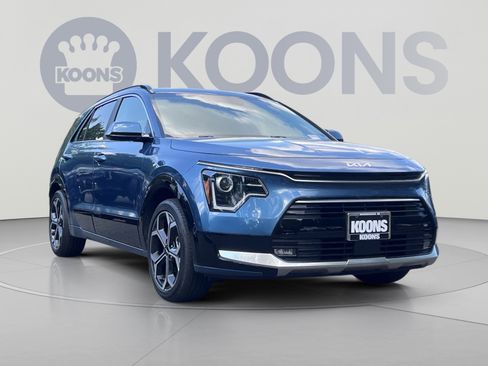 Used 2024 Kia Niro EX Touring FWD image 10