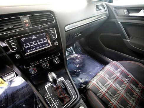 Used 2015 Volkswagen GTI S image 8