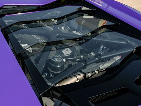 Used 2018 Lamborghini Aventador S AWD/4WD image 43