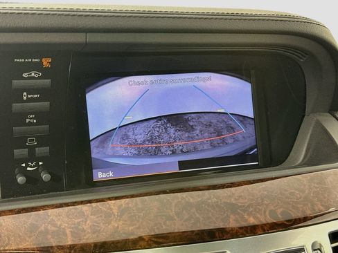 Used 2013 Mercedes-Benz S 550 4MATIC image 17