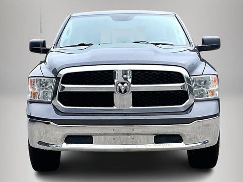 Used 2017 RAM 1500 Classic SLT image 3