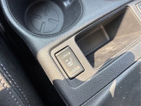 Used 2020 Nissan Rogue SV w/ Premium Package FWD image 32
