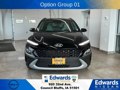Used 2023 Hyundai Kona SEL w/ Cargo Package AWD/4WD image 3