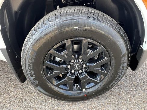 New 2026 Nissan Frontier SV w/ Tow Package image 15