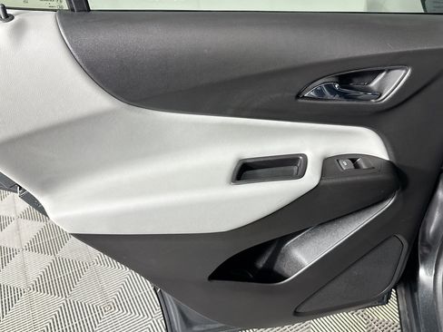 Used 2019 Chevrolet Equinox LT FWD image 43