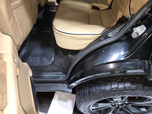 Used 2004 Land Rover Discovery SE image 97