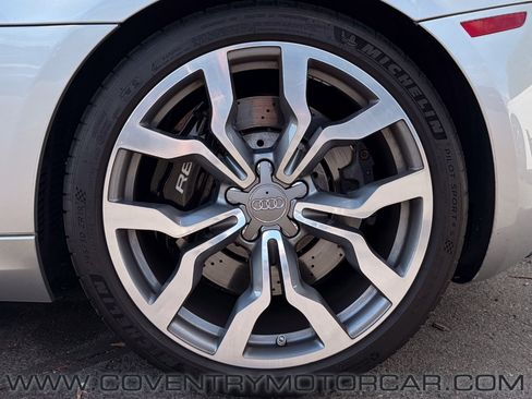Used 2010 Audi R8 V10 AWD/4WD image 9
