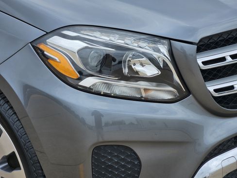Used 2017 Mercedes-Benz GLS 450 4MATIC image 29