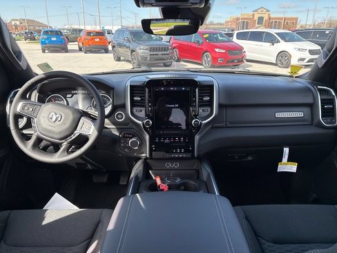 New 2026 RAM 1500 Big Horn AWD/4WD image 10