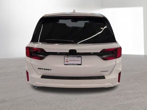 New 2026 Honda Odyssey Touring image 33