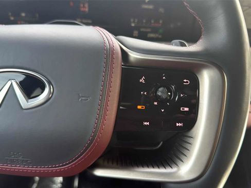 Certified 2025 INFINITI QX80 Autograph image 17