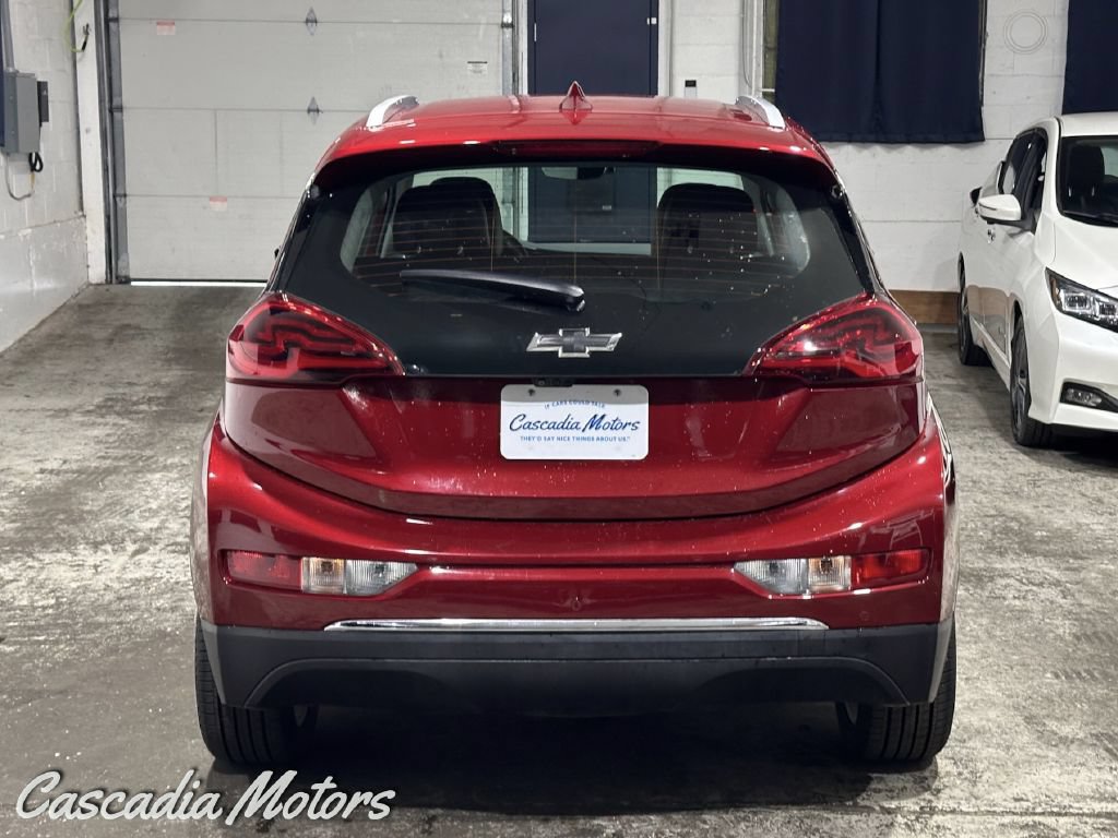 Used 2020 Chevrolet Bolt Premier w/ Infotainment Package FWD image 8