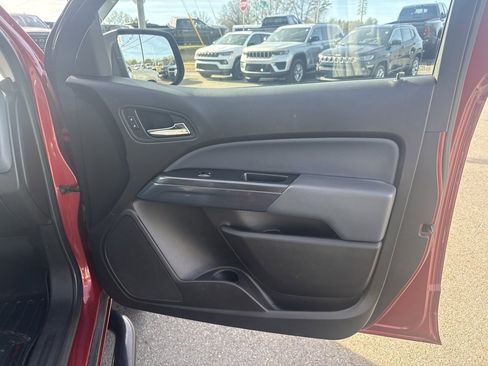 Used 2016 Chevrolet Colorado Z71 image 30