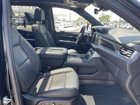 Used 2023 GMC Yukon XL Denali w/ Denali Reserve Package AWD/4WD image 30