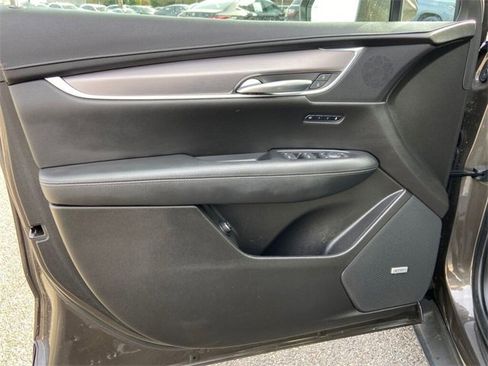 Used 2019 Cadillac XT5 Luxury image 24