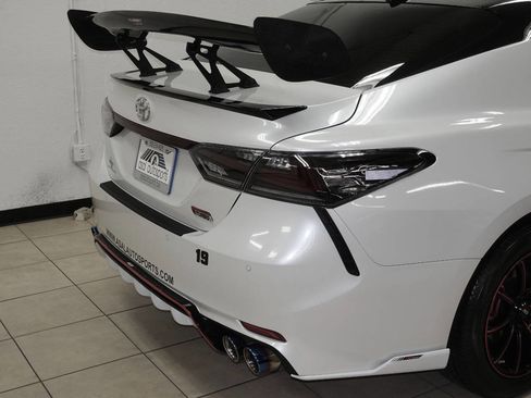 Used 2019 Toyota Camry XSE w/ Driver Assist Package FWD image 26
