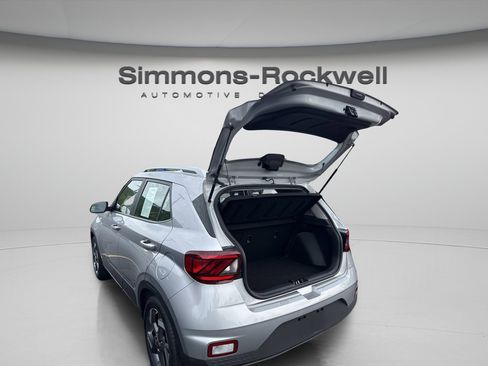 Used 2025 Hyundai Venue SEL FWD image 30