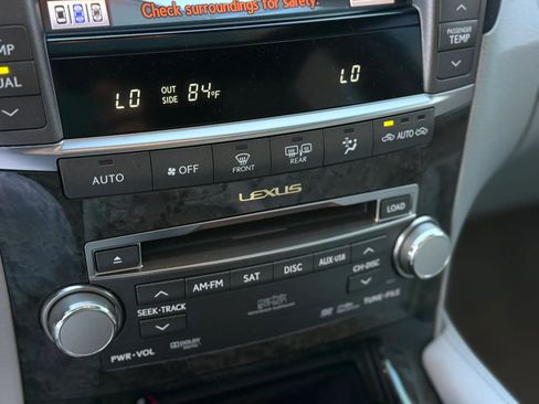 Used 2010 Lexus LS 460 RWD image 32
