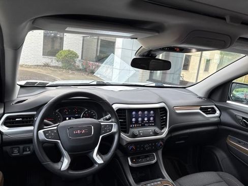 Used 2023 GMC Acadia SLE w/ Driver Convenience Package AWD/4WD image 11