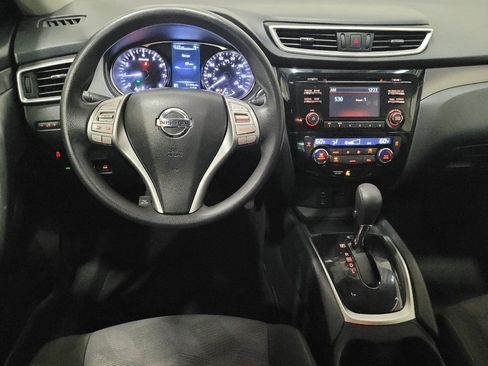 Used 2016 Nissan Rogue SV AWD/4WD image 22