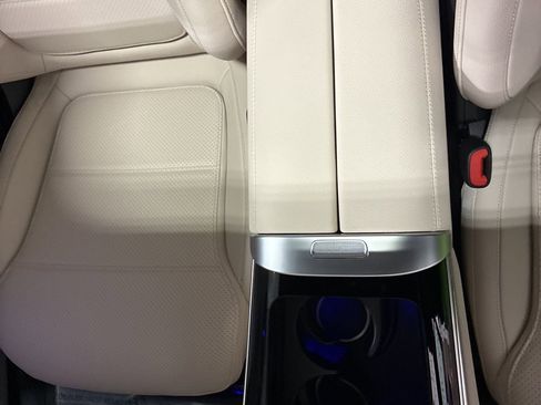 New 2026 Mercedes-Benz GLC 300 4MATIC image 17