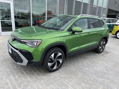 New 2025 Volkswagen Taos SE