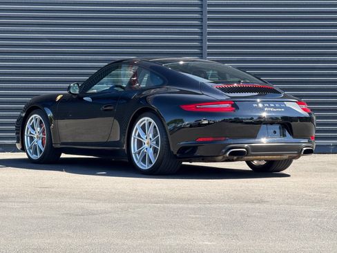 Used 2017 Porsche 911 Carrera RWD image 4