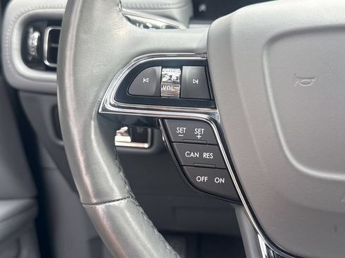 Certified 2023 Lincoln Nautilus Reserve AWD/4WD image 20