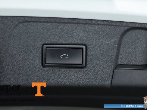 Used 2019 Volkswagen Atlas SE w/ Towing Package AWD/4WD image 29