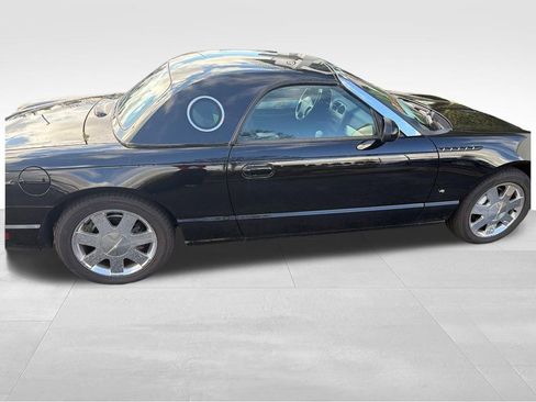 Used 2003 Ford Thunderbird image 14