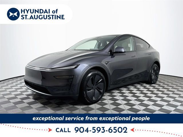 Used 2026 Tesla Model Y AWD image 1