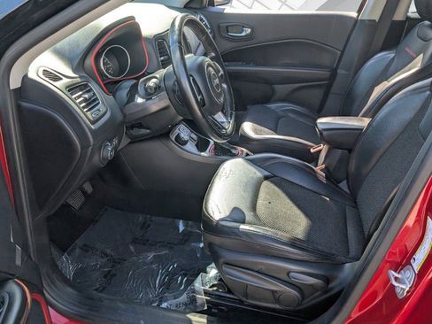 Used 2019 Jeep Compass Trailhawk image 7