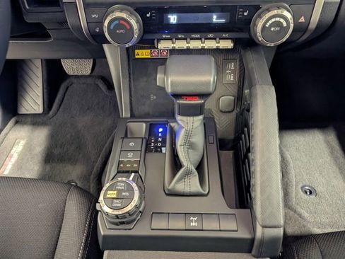 Used 2025 Toyota 4Runner TRD Off-Road AWD/4WD image 23