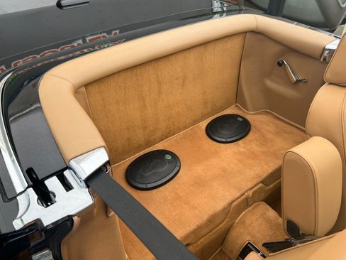 Used 1988 Mercedes-Benz 560 SL image 23