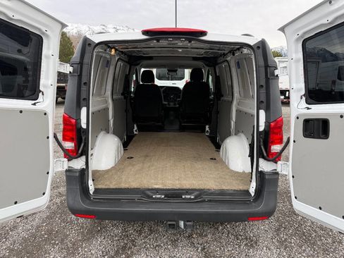 Used 2019 Mercedes-Benz Metris w/ Driver Comfort Package image 19