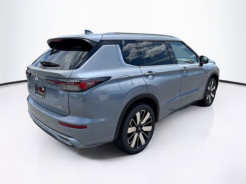 New 2026 Mitsubishi Outlander SEL FWD image 36
