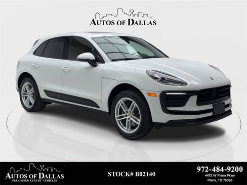 Used 2025 Porsche Macan Turbo image 1