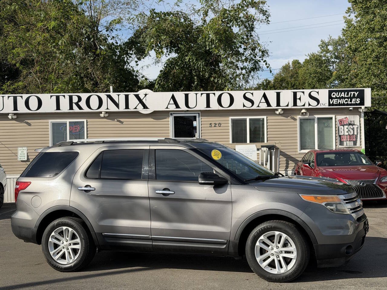 Used 2013 Ford Explorer XLT FWD image 26