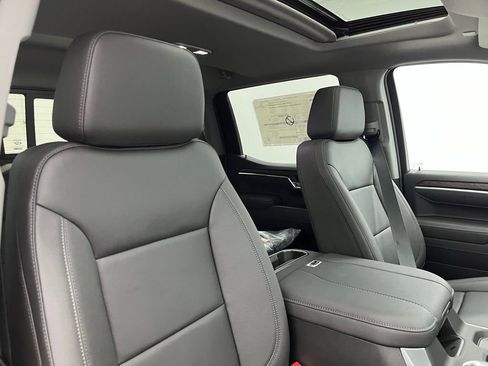 New 2026 GMC Sierra 1500 SLT w/ SLT Premium Package image 33