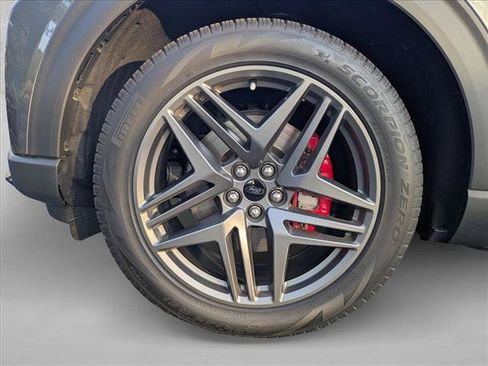 Used 2026 Ford Explorer ST RWD image 13