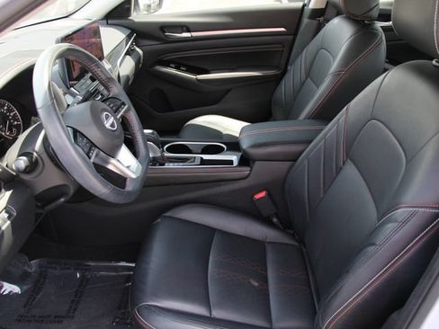 Certified 2023 Nissan Altima 2.5 SR w/ SR Premium Package FWD image 15