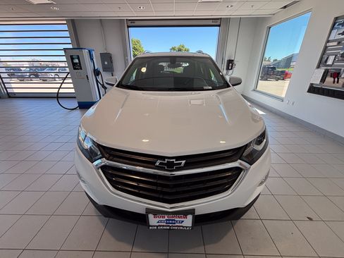 Used 2018 Chevrolet Equinox LT w/ Sun & Infotainment Package AWD/4WD image 5