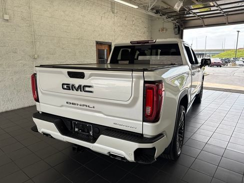 Used 2022 GMC Sierra 1500 Denali Ultimate AWD/4WD image 7