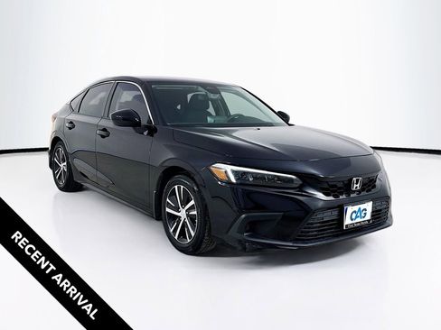 Used 2022 Honda Civic LX image 1
