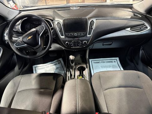 Used 2022 Chevrolet Malibu LT image 29