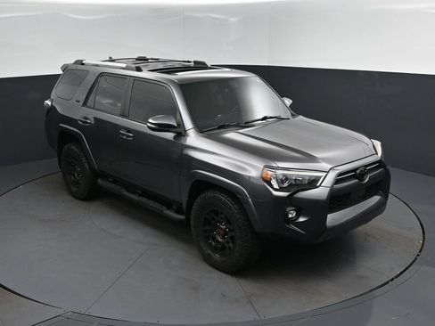 Used 2021 Toyota 4Runner SR5 Premium w/ Moonroof Package RWD image 36